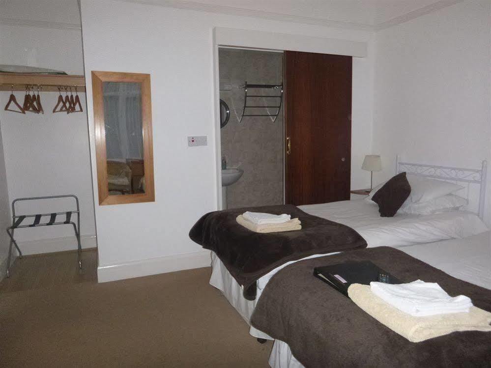 Oasis House Hotel Falmouth Bagian luar foto