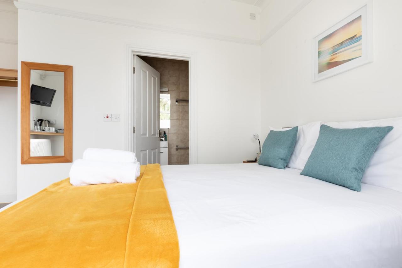 Oasis House Hotel Falmouth Bagian luar foto