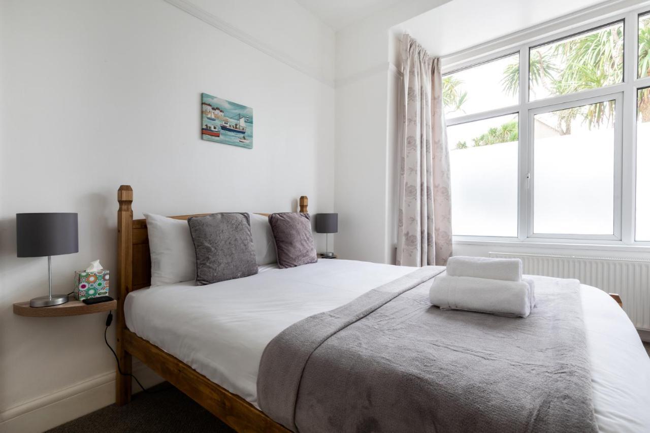 Oasis House Hotel Falmouth Bagian luar foto