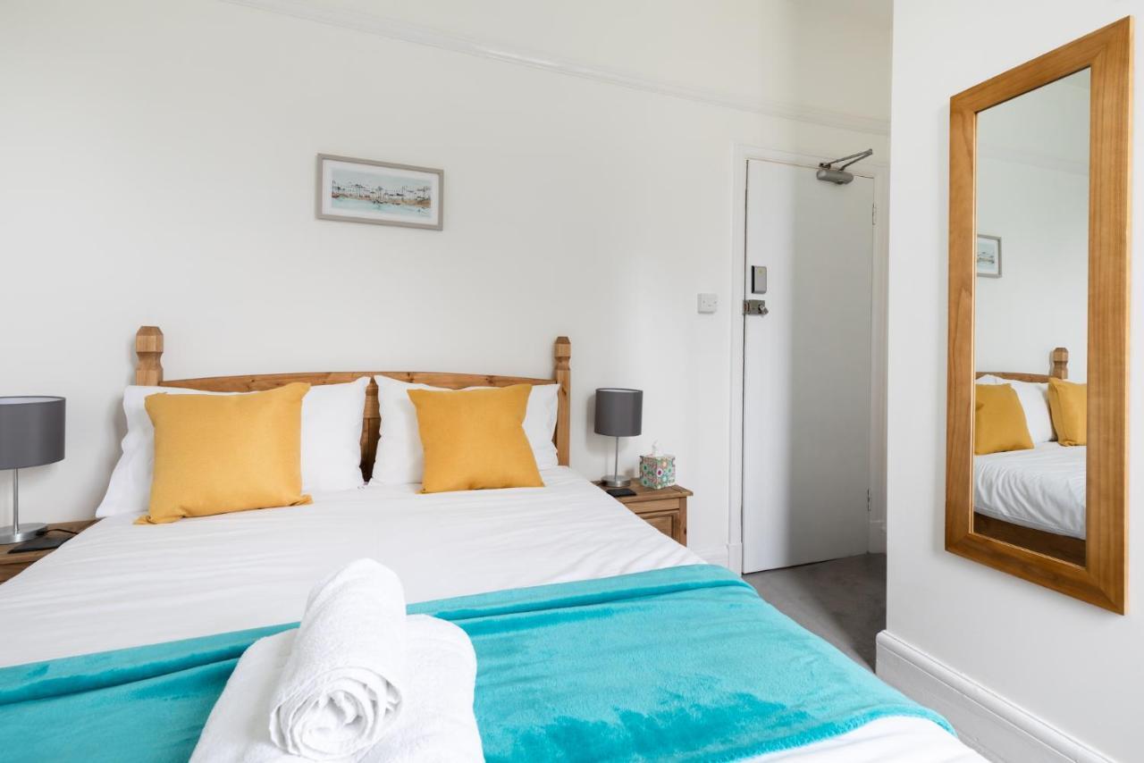 Oasis House Hotel Falmouth Bagian luar foto