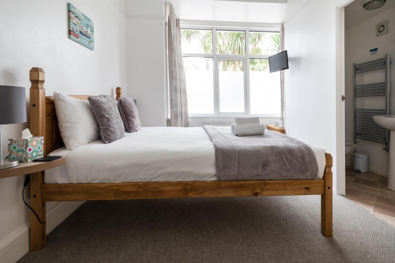Oasis House Hotel Falmouth Bagian luar foto